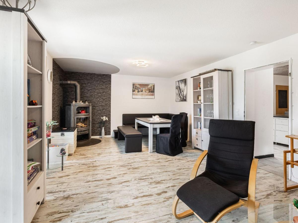 Comfortable apartment in Monschau-Höfen with private garden Alzen Exterior foto