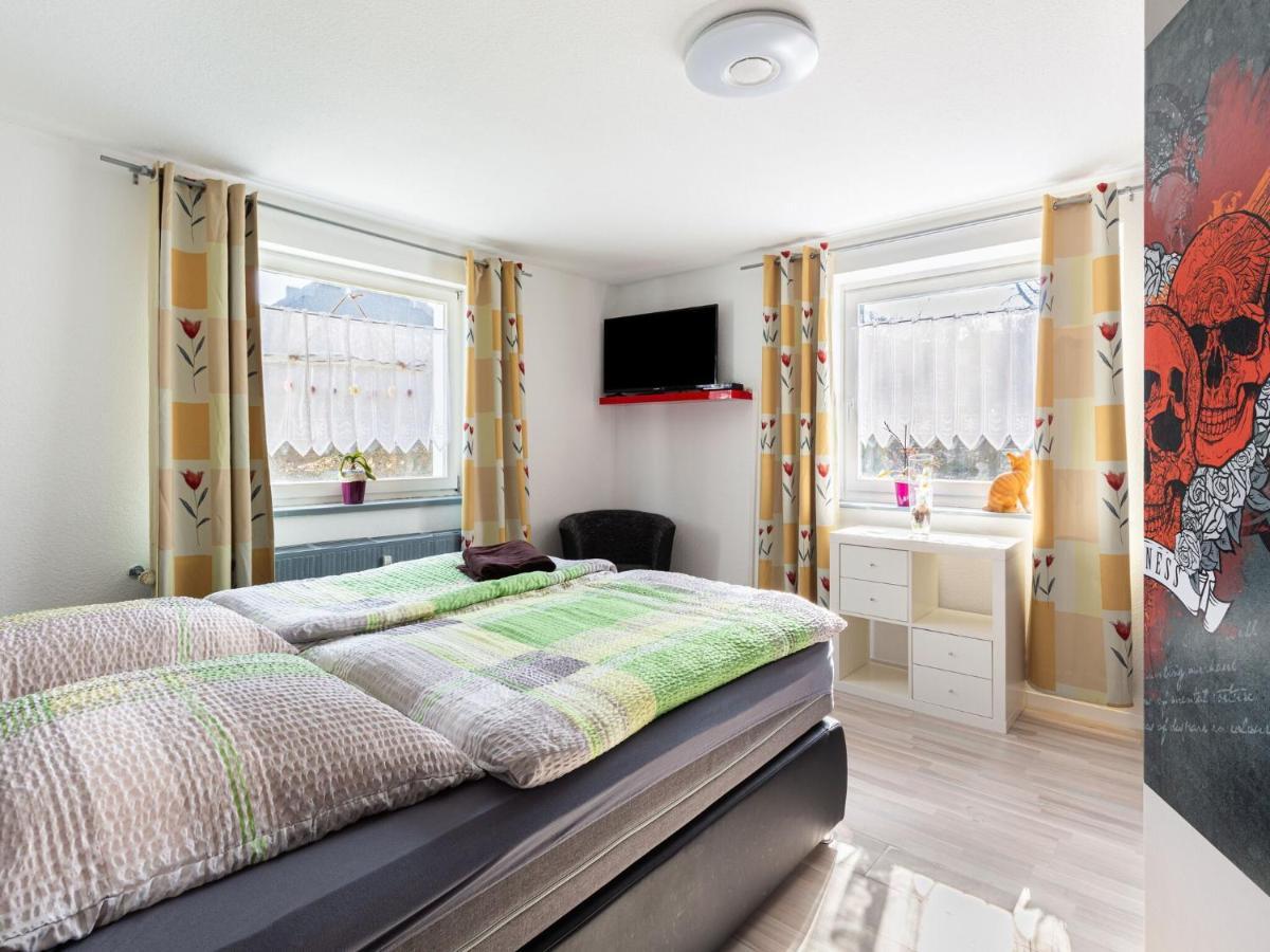 Comfortable apartment in Monschau-Höfen with private garden Alzen Exterior foto