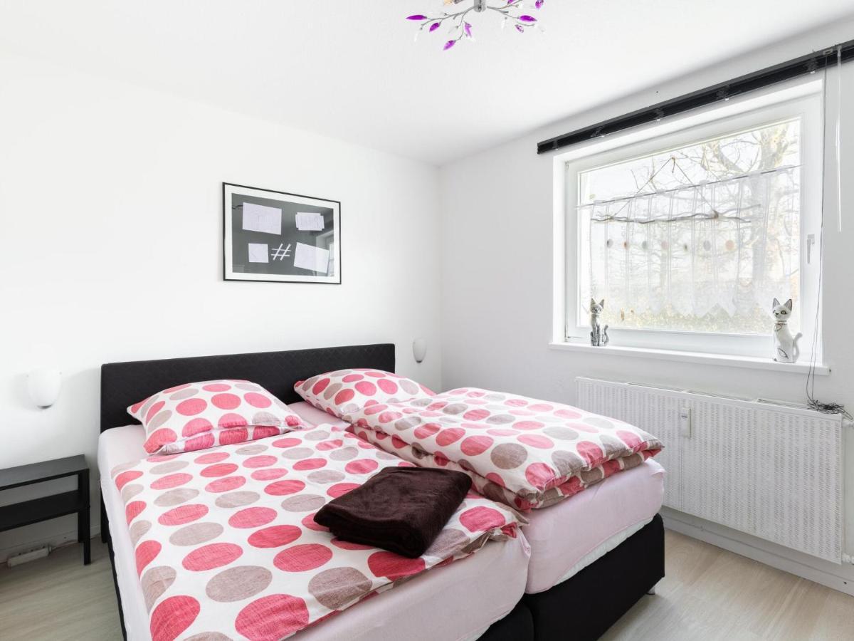 Comfortable apartment in Monschau-Höfen with private garden Alzen Exterior foto